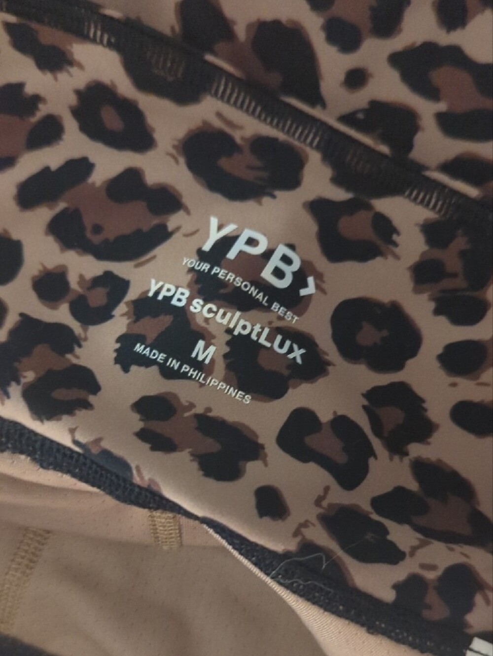 Abercrombie & Fitch YPB sculptLUX Lined Wrap Skort in Leopard Print - Size M - Picture 7 of 9